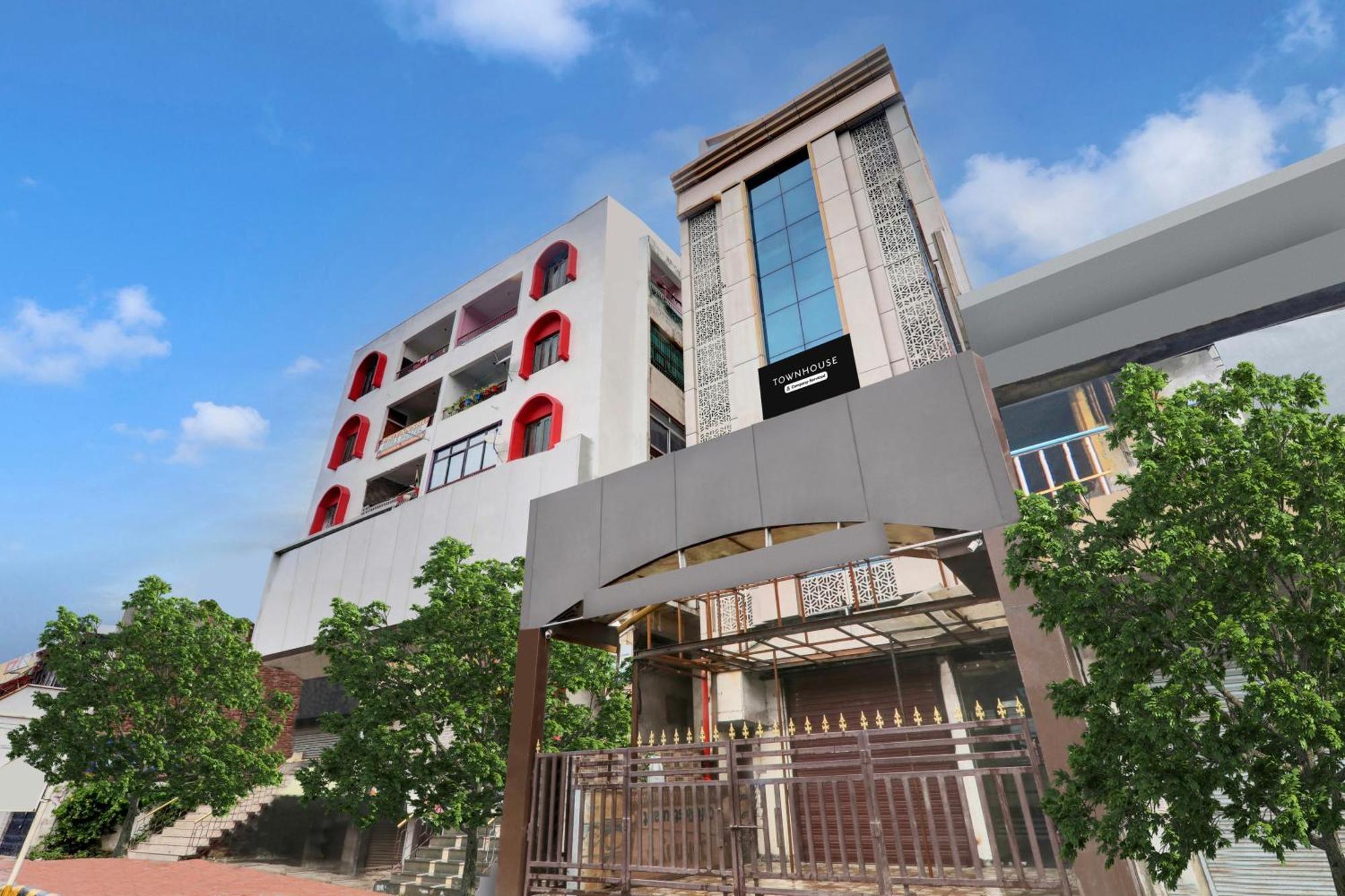 Super Townhouse Kankarbagh Formerly Kunwar Alcajars ปัฏนา ภายนอก รูปภาพ