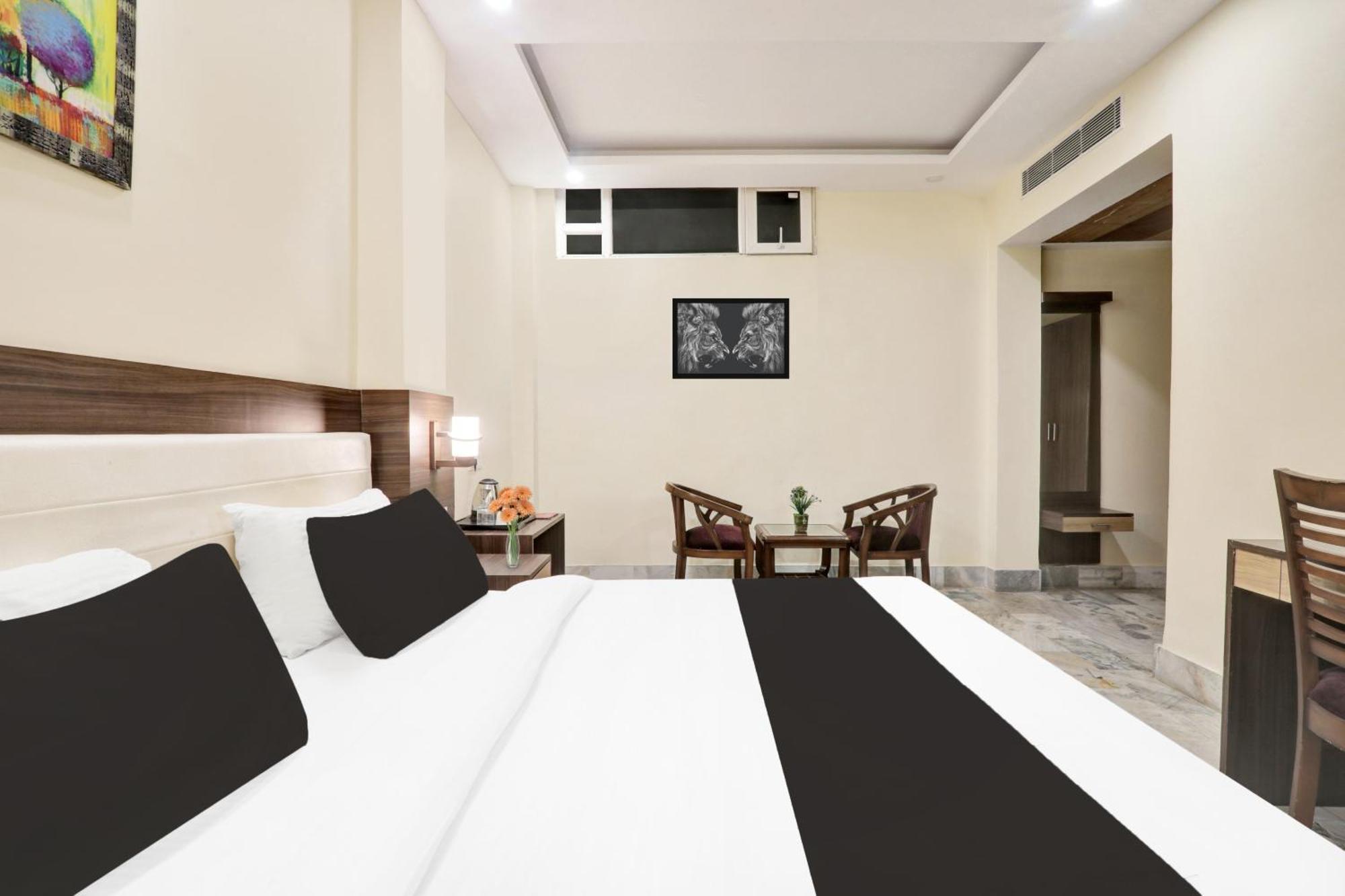 Super Townhouse Kankarbagh Formerly Kunwar Alcajars ปัฏนา ภายนอก รูปภาพ