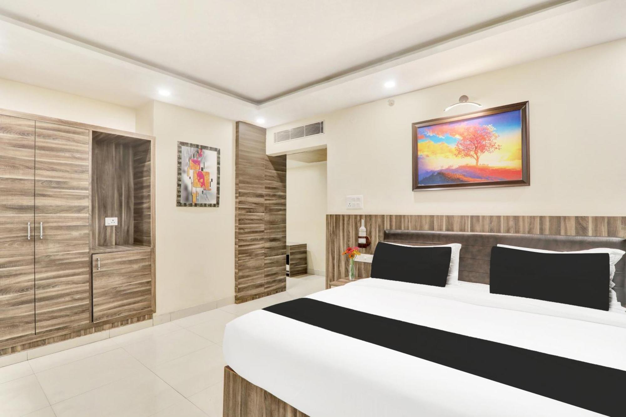 Super Townhouse Kankarbagh Formerly Kunwar Alcajars ปัฏนา ภายนอก รูปภาพ